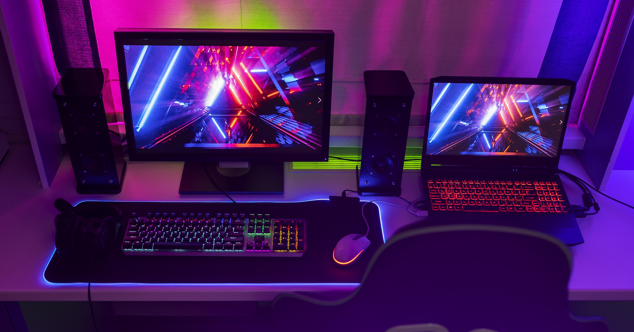 Decorate Your Gaming Room and Create an Atmosphere from Another Galaxy